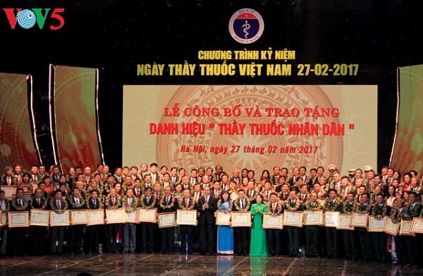 ប្រធានរដ្ឋលោក Tran Dai Quang៖នាំខឿនវេជ្ជសាស្ត្រវៀតណាមឡើងកំរិតជឿលឿននៅក្នុងតំបន់និងអន្តរជាតិ